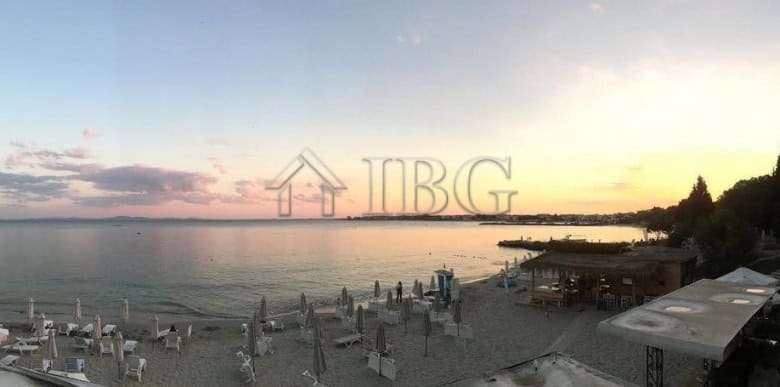 Beachfront apartment with sea view in Nessebar.