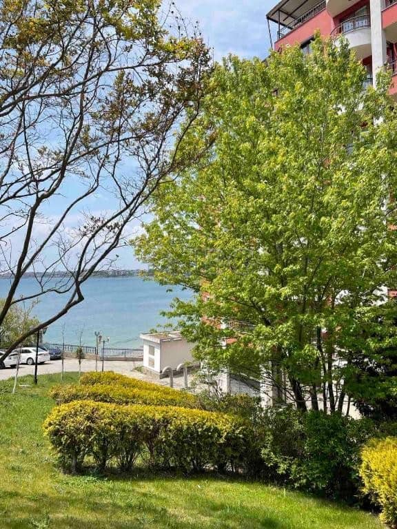Bright 2-bedroom apartment with direct access to the beach in Nessebar. Perfect for seaside living a.