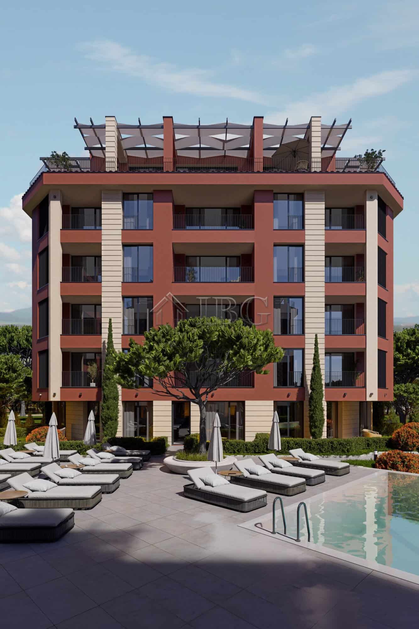 Bright 1-bedroom apartment overlooking pool in Sunny Beach.