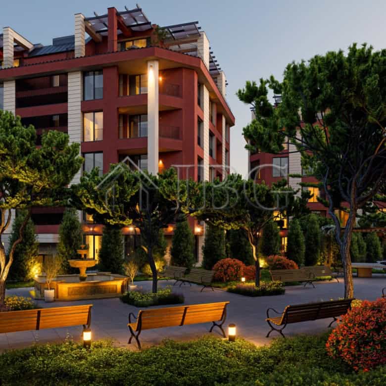 Apartment with pool view in Sunny View Central, Sunny Beach.