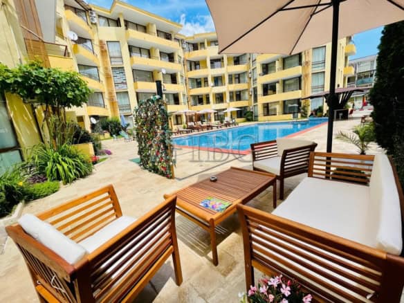 Modern 2-bedroom apartment with three balconies in Sands Complex, Sunny Beach. Perfect for relaxing.