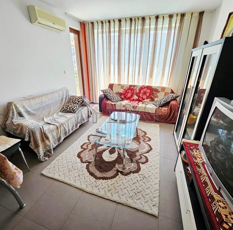 Bright apartment with 2 bedrooms, 2 bathrooms, and sunny pool view in Sunny Beach.