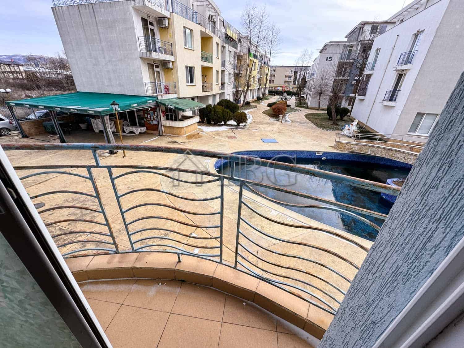 Bright studio apartment overlooking the pool area in Sunny Beach, perfect for relaxing holidays or i.