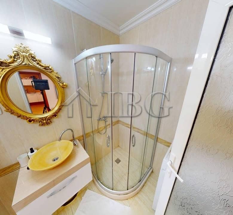 Cozy one-bedroom apartment with modern bathroom and shower in Sunny Beach. Perfect for holiday or in.