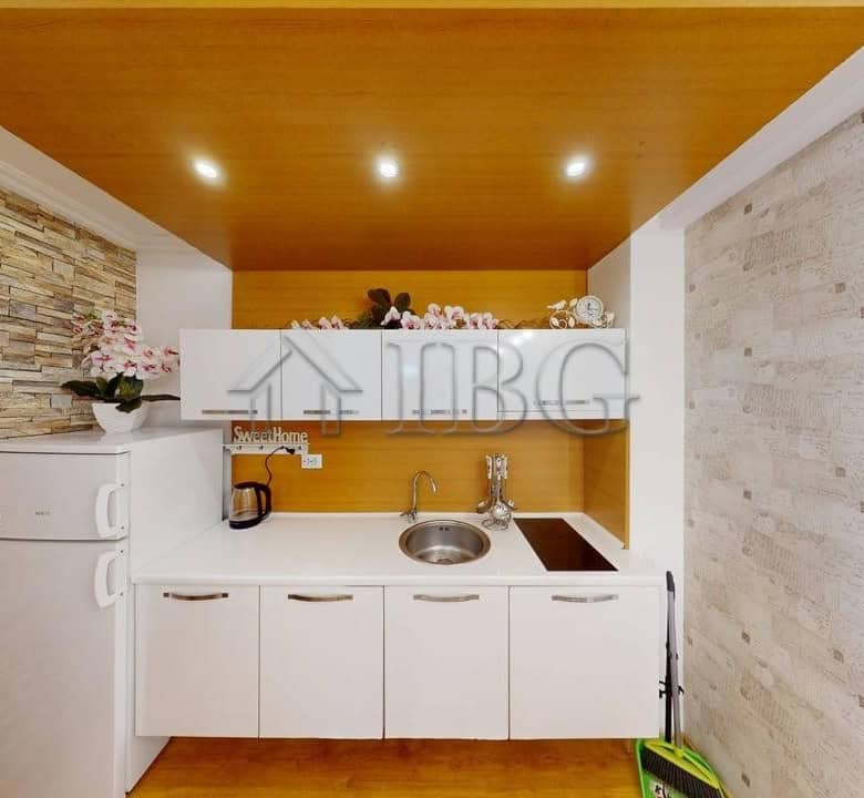 Cozy one-bedroom apartment with modern kitchen in Sunny Beach, perfect for holiday stays or investme.