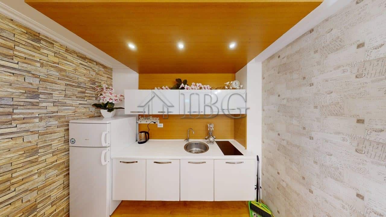 Cozy one-bedroom apartment with modern kitchen in Sunny Beach, perfect for holiday stays or investme.