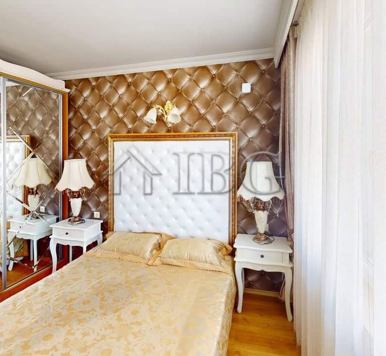 Bright one-bedroom apartment with modern furnishings in Sunny Beach. Perfect for comfortable living.