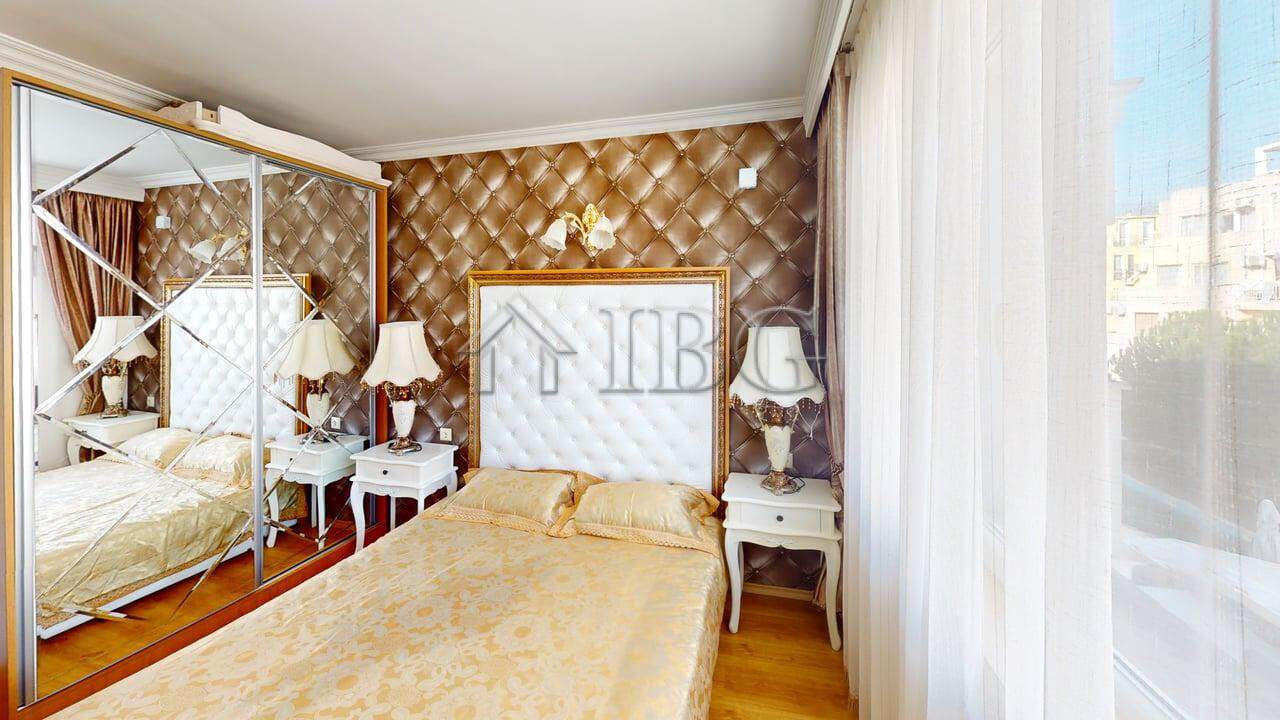 Bright one-bedroom apartment with modern furnishings in Sunny Beach. Perfect for comfortable living.