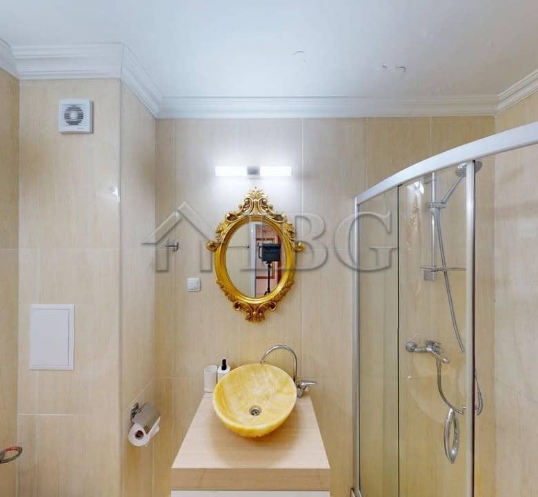 Bright 2-room apartment with modern amenities in Sunny Beach, perfect for comfortable living or vaca.