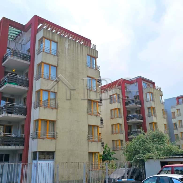 Modern Tria Apartments in Sunny Beach with no maintenance fees.