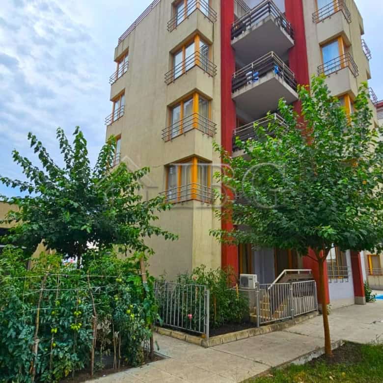 Contemporary Sunny Beach apartments with garden and pool views, no maintenance fee.