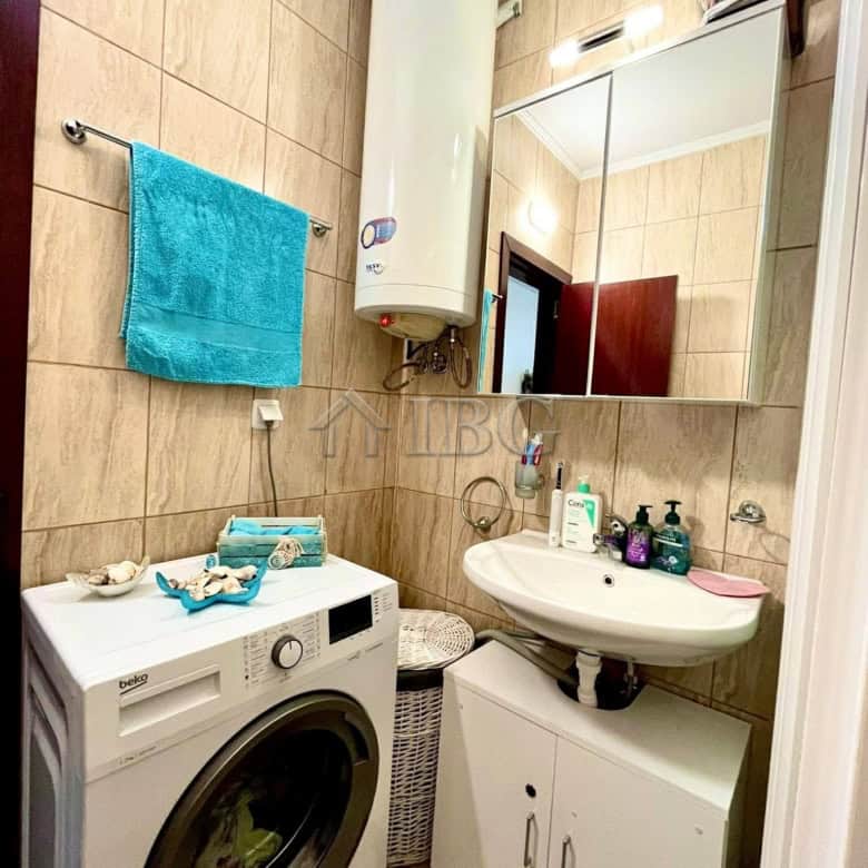 Affordable studio with balcony and low maintenance fee in Ravda.