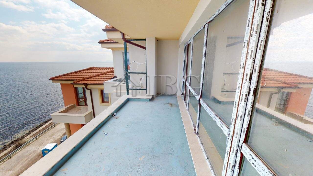 Balcony of a 2-bedroom apartment with sea view in Villa Metara, Ravda.