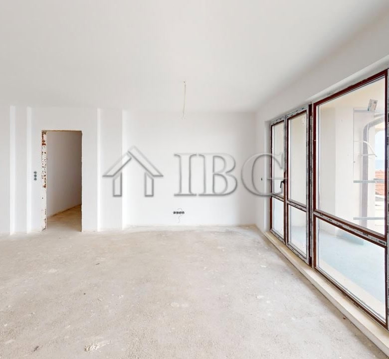 Spacious 2-bedroom apartment offering stunning sea views in Villa Metara, Ravda. Perfect for seaside.