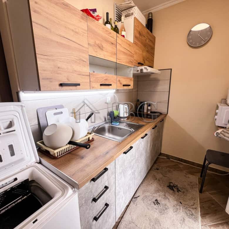 Bright apartment with modern kitchen and pool view in Sunny Beach. Perfect for relaxing stays and co.