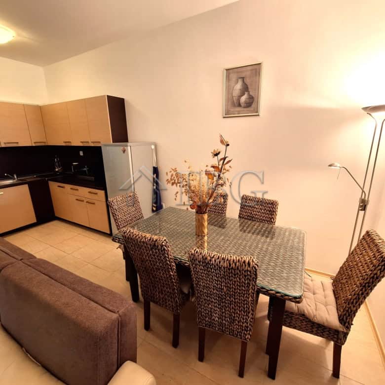 Cozy 2-bedroom apartment with veranda, overlooking park and sea, in Marina Cape, Aheloy.