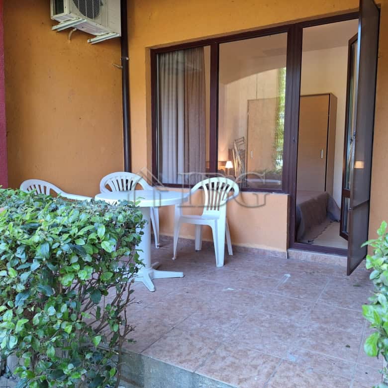 Veranda of a 2-bedroom apartment overlooking the sea and park at Marina Cape, Aheloy.