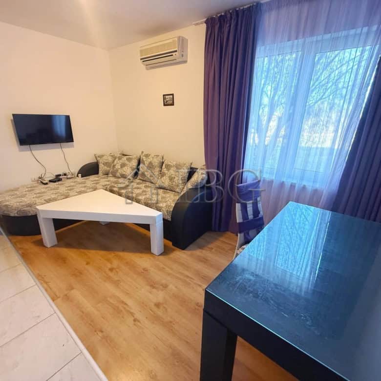 Cozy furnished 1-bedroom apartment in Sea Diamond complex, Sunny Beach, with modern amenities and se.