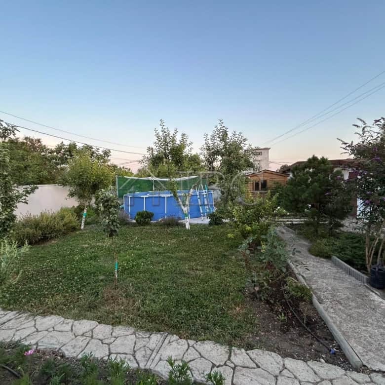Beautiful garden of a renovated 3-bedroom house just 5 km from the sea in Kamenar, Pomorie.
