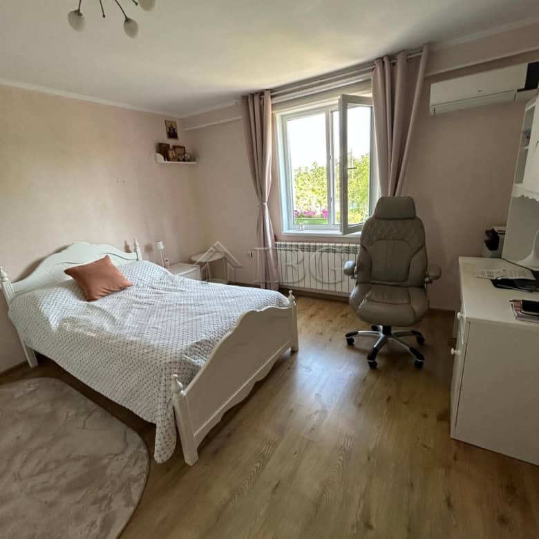 Bright bedroom with modern furnishings in a renovated house close to the sea in Pomorie.