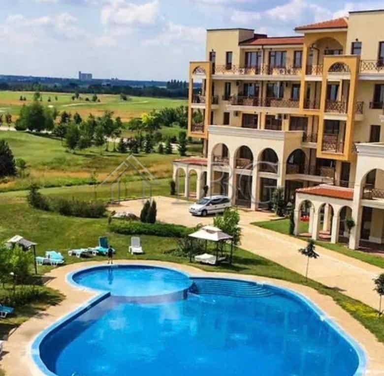 Modern 1-bedroom apartment with balcony, located on the 3rd floor at Lighthouse Golf & Spa Resort.