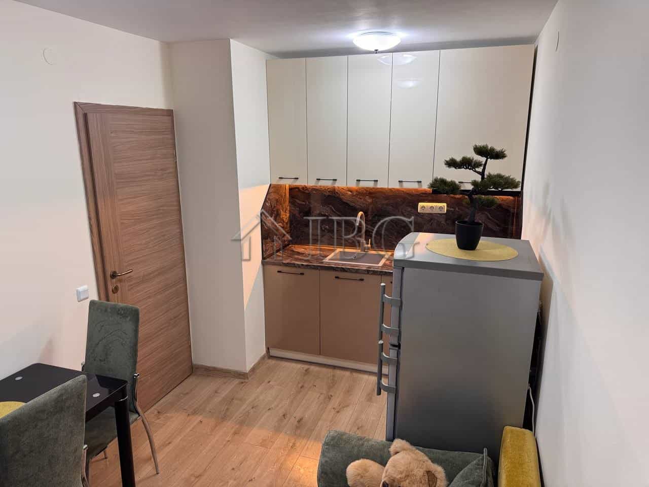 Bright 1-bedroom apartment overlooking the pool at Nessebar Fort Club, Sunny Beach. Perfect for rela.