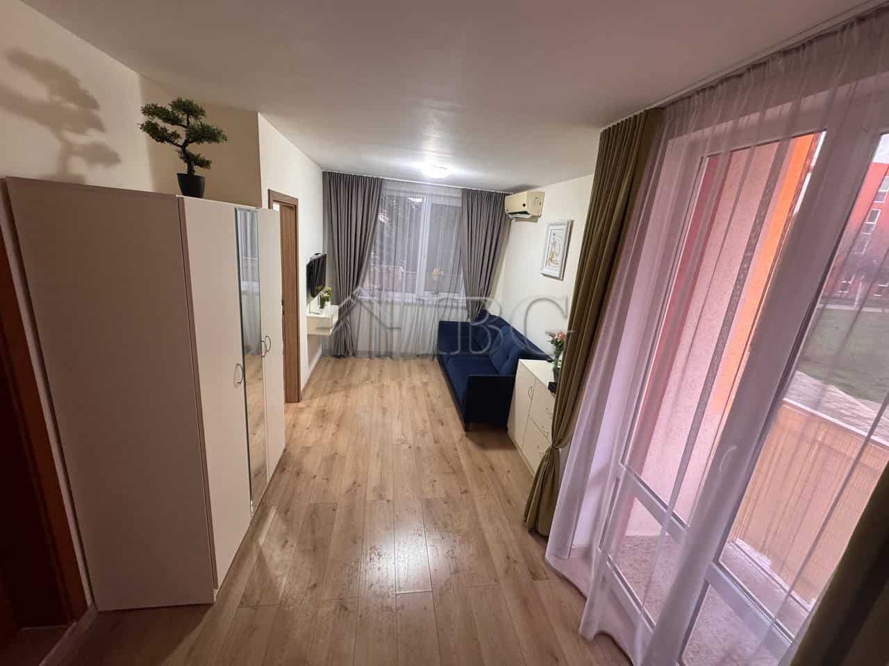 Bright 1-bedroom apartment overlooking the pool at Nessebar Fort Club, Sunny Beach.