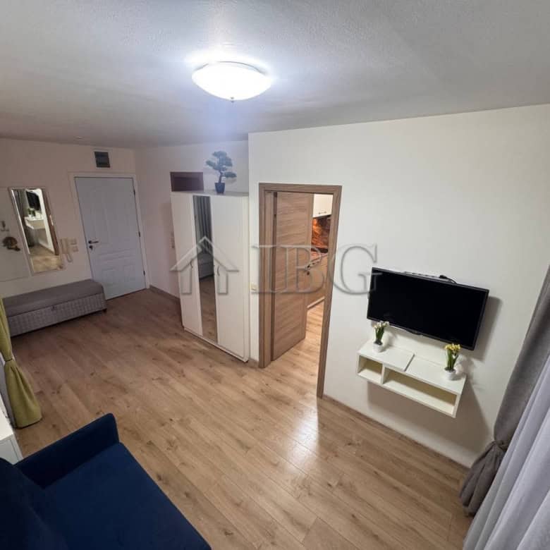 Bright one-bedroom apartment overlooking the pool in Nessebar Fort Club, Sunny Beach.