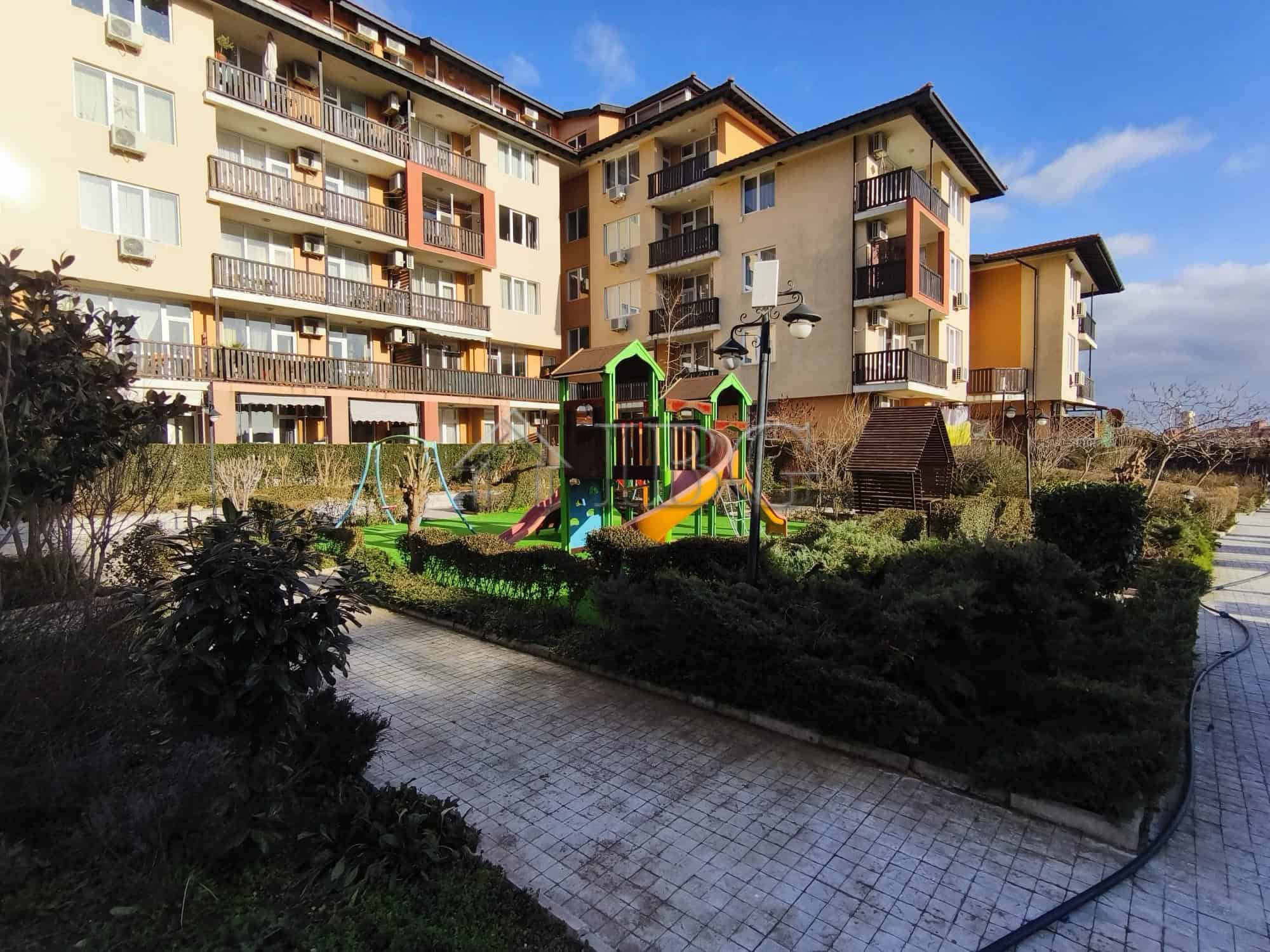Apartment with playground in Chateau Aheloy 2, Aheloy, Bulgaria.