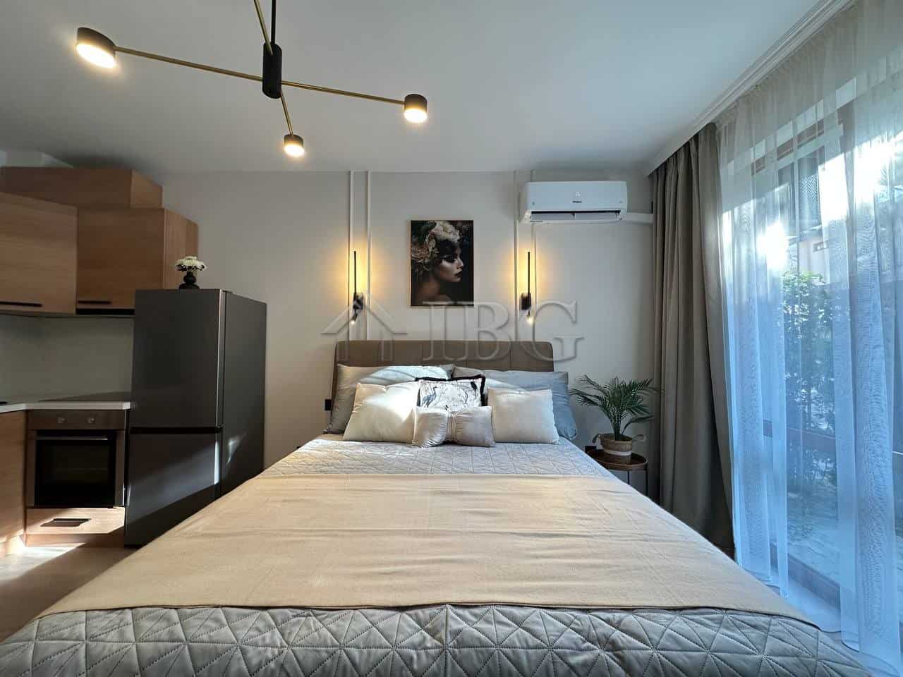 Cozy studio apartment with stylish decor in Panorama Bay 2, Sveti Vlas, perfect for comfortable livi.