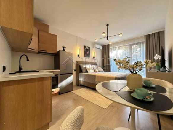 Cozy studio apartment with modern furnishings in Panorama Bay 2, Sveti Vlas, offering a comfortable.