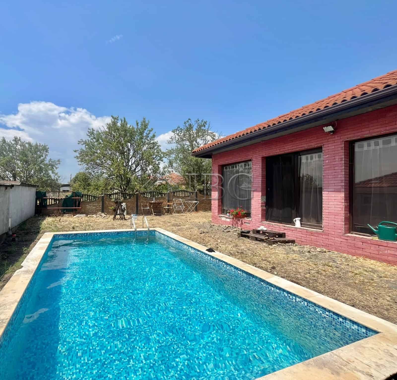 Modern detached house with private pool in Goritsa Village, no maintenance fee.