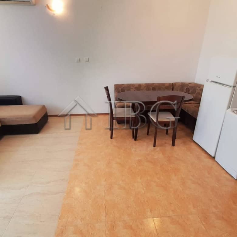 Cozy 1-bedroom apartment with pool view in Sunny Beach, Cacao Beach.