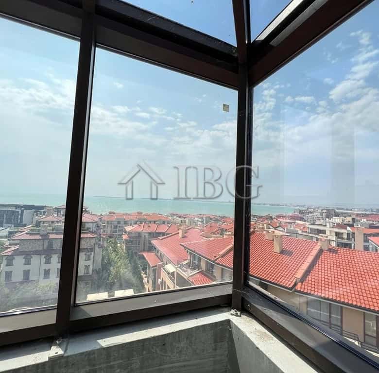 Apartment with stunning sea vistas from three levels in Sveti Vlas, Bulgaria.