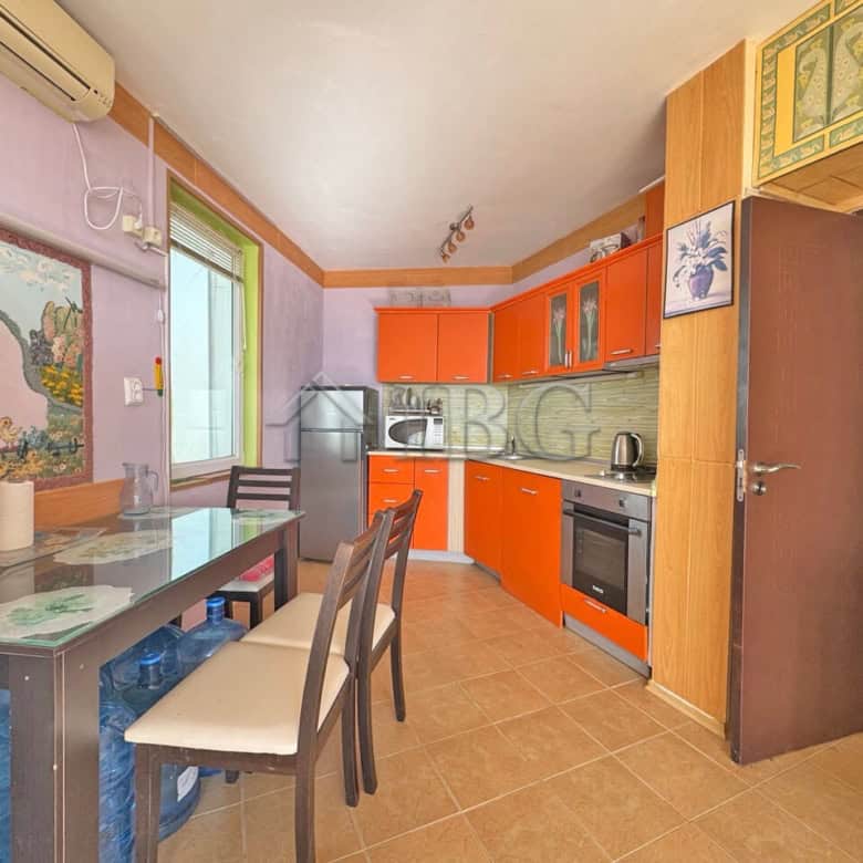 Cozy one-bedroom apartment with sea view located in the Anna Maria complex, ideal for holiday or inv.