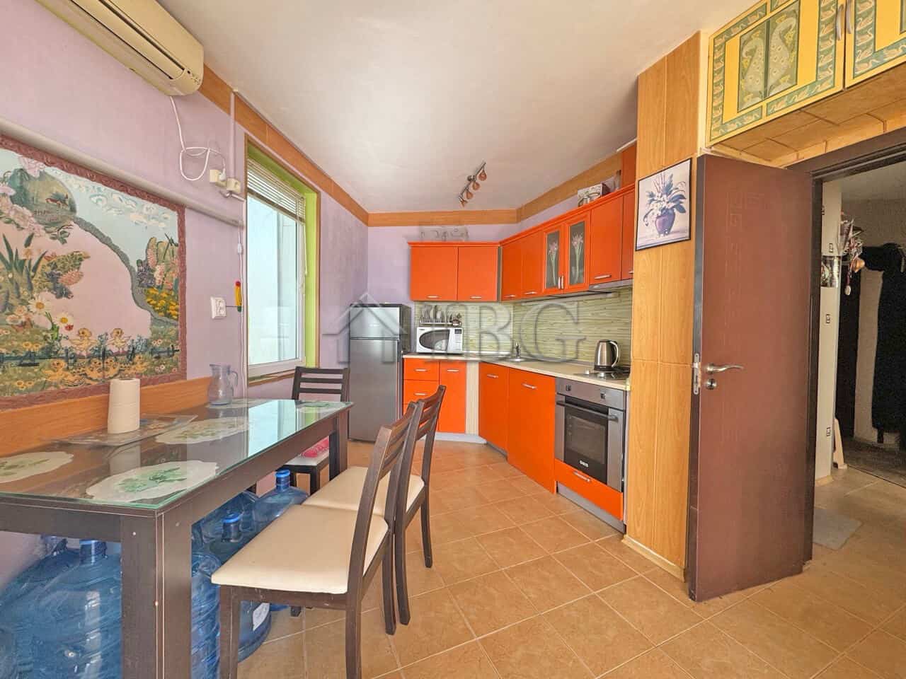 Cozy one-bedroom apartment with sea view located in the Anna Maria complex, ideal for holiday or inv.