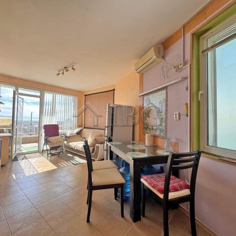 Apartment with sea view in Kosharitsa complex Anna Maria.