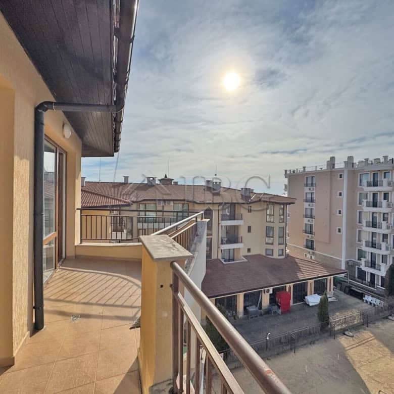 Cozy one-bedroom apartment with balcony views in Aqua Dreams, Sveti Vlas, ideal for seaside living.