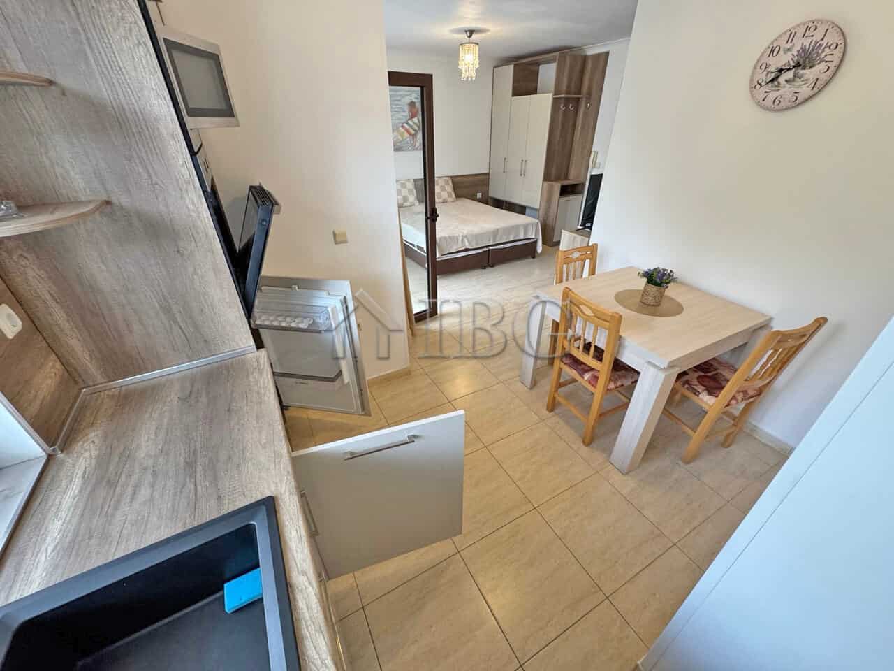 Spacious studio apartment for sale next to Sveti Vlas beach and Marina Dinevi, featuring modern furn.