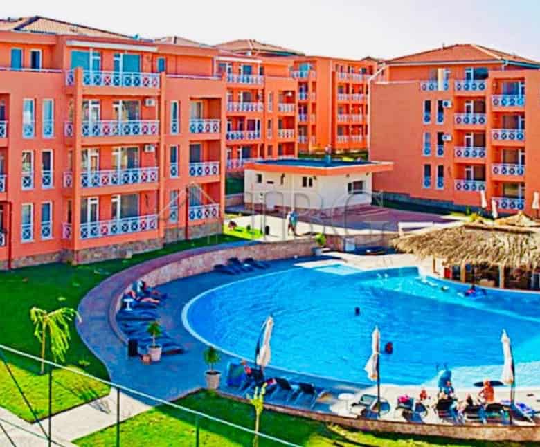 Bright apartment in Sunny Day 6 resort, near Sunny Beach, Bulgaria. Perfect for relaxing holidays an.
