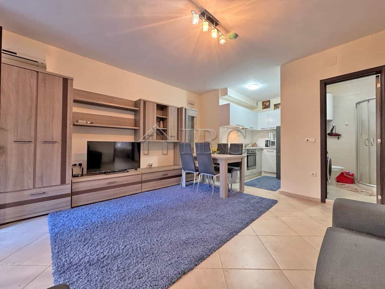 Bright 1-bedroom apartment with modern furnishings at Cascadas Family Resort, Sunny Beach. Perfect f.