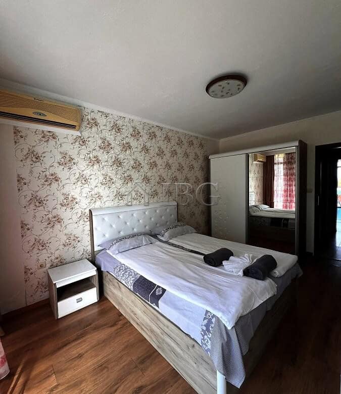 Spacious 2-bedroom apartment featuring a pool and partial sea view in Sunny Beach. Perfect for relax.