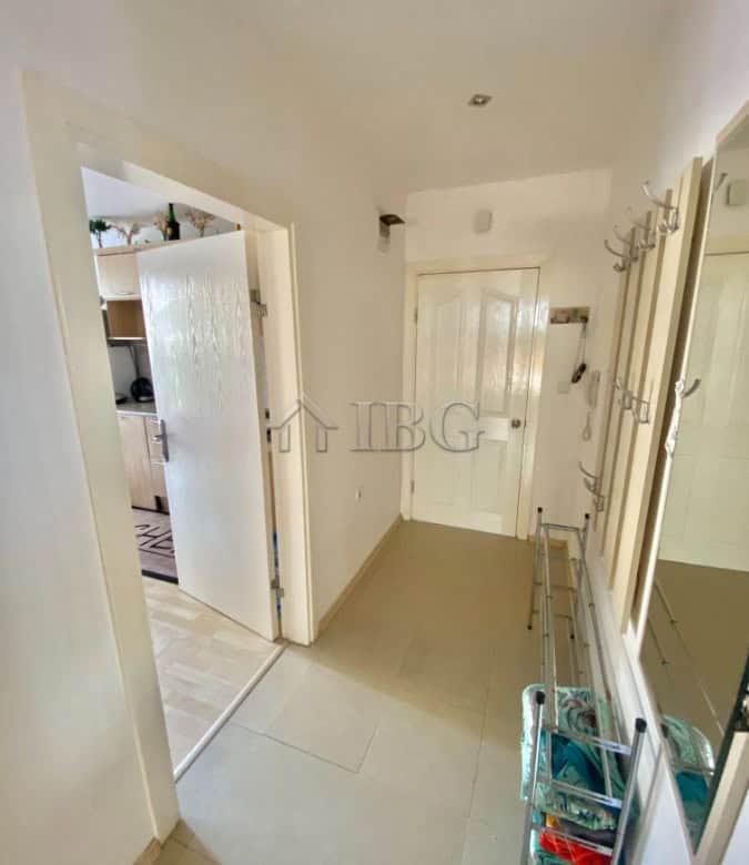 Apartment entrance in Sveti Vlas near the beach.