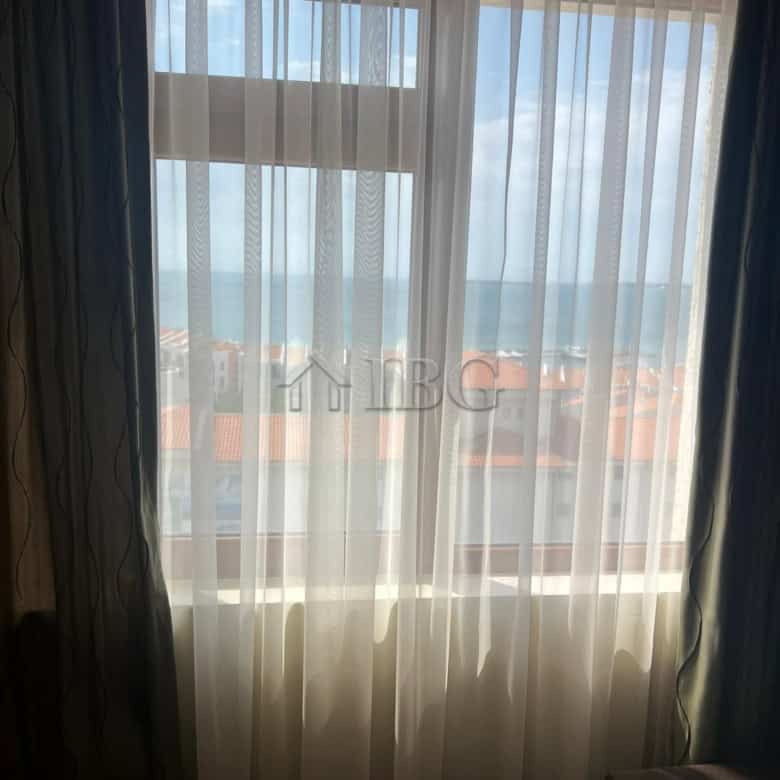 Spacious 3-bedroom apartment overlooking Sveti Vlas yacht harbor and scenic coastline.