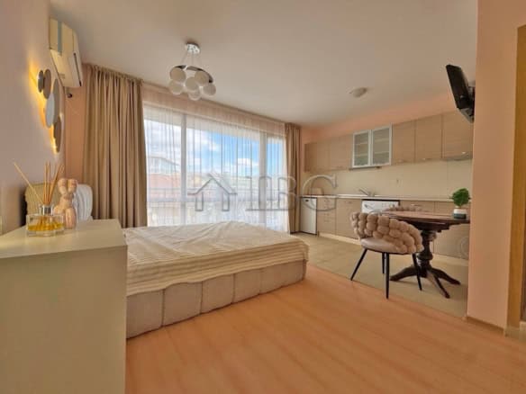 Bright studio apartment with balcony in Diamond Bay, Sunny Beach, offering modern amenities and sea.