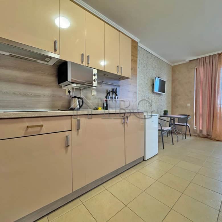 Studio apartment with modern kitchen in Diamond Bay, Sunny Beach, Bulgaria.