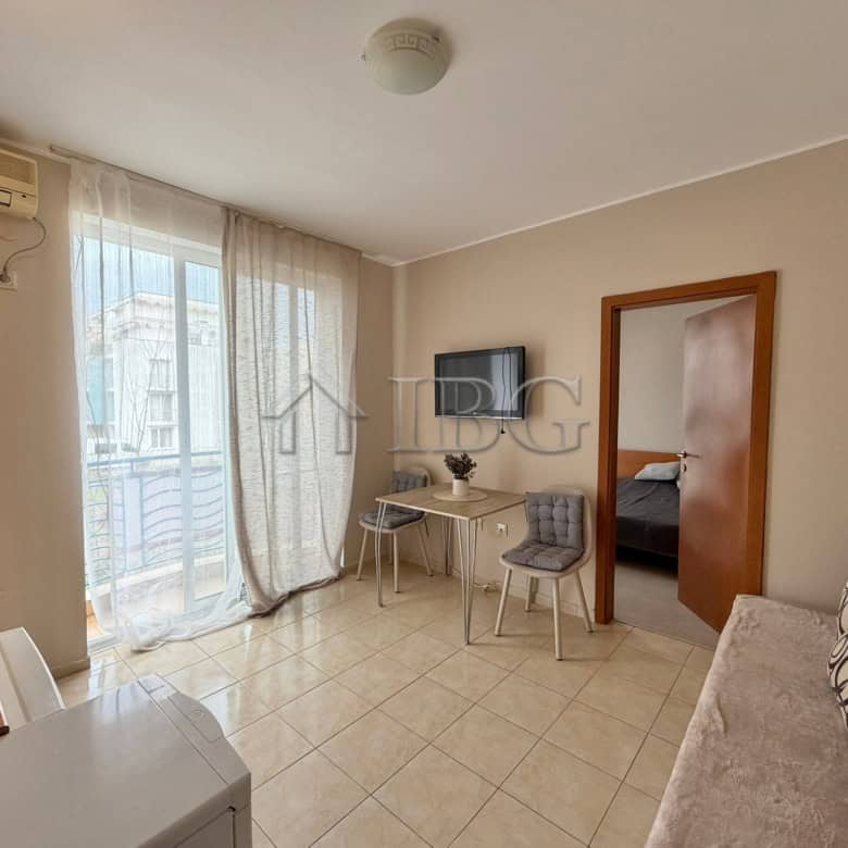 Apartment with balcony and sea view in Sunny Day 3 Complex.