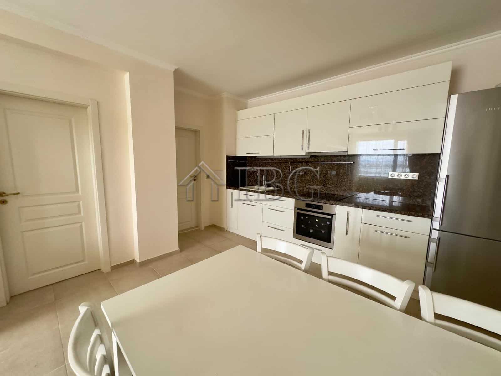 Modern 3-room apartment with front sea view near Akrotiria Beach, Nessebar.
