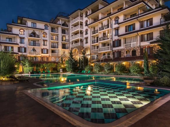 Bright 2-bedroom apartment in Esteban Complex, Nessebar, with modern amenities and scenic views.