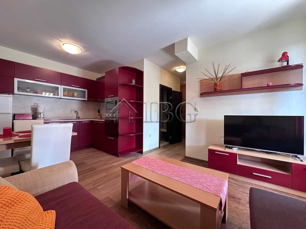 Spacious 1-bedroom apartment in Ravda with contemporary kitchen and living area. Perfect for comfort.
